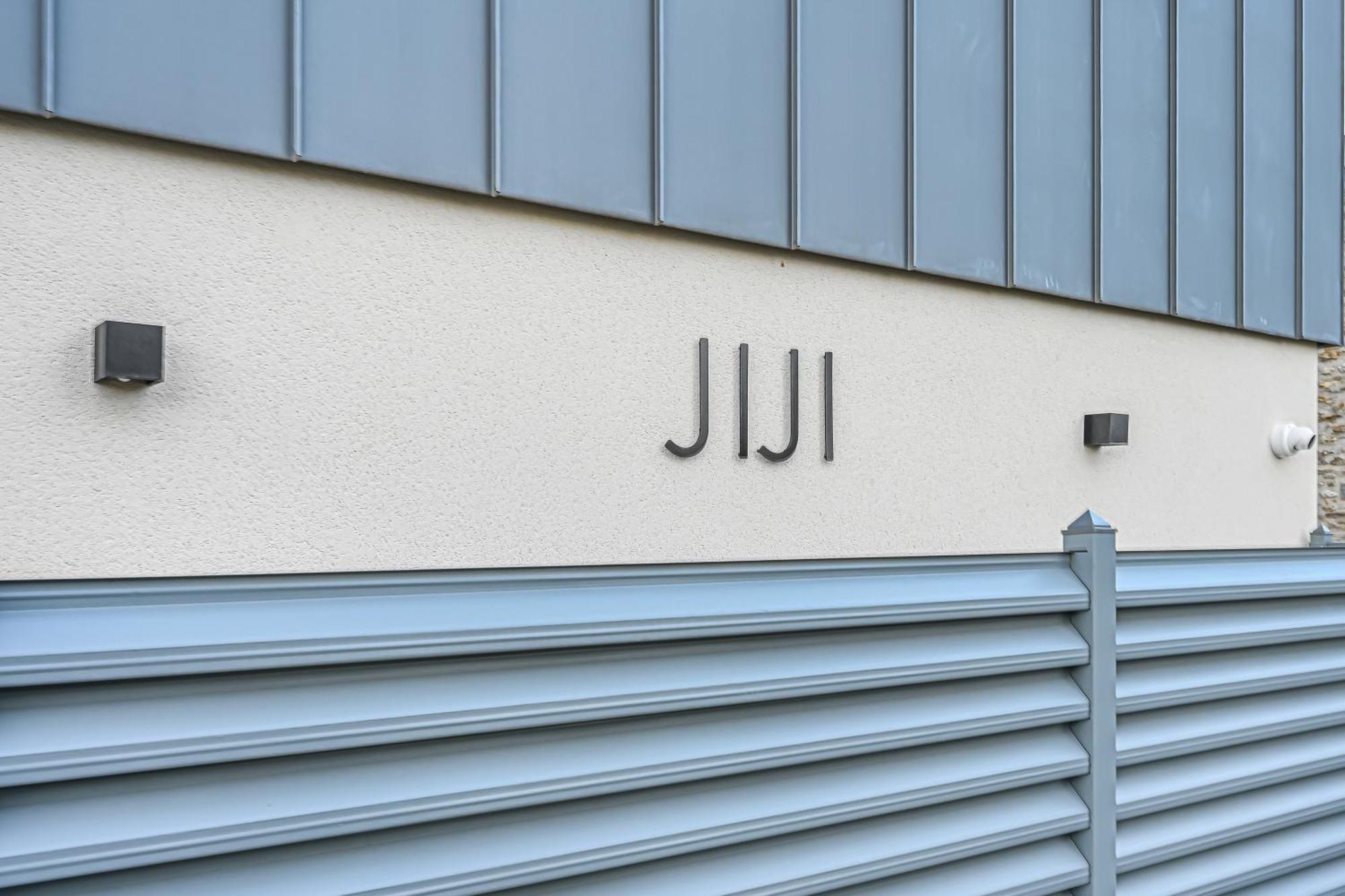 Jiji Suites Combs-la-Ville Ngoại thất bức ảnh